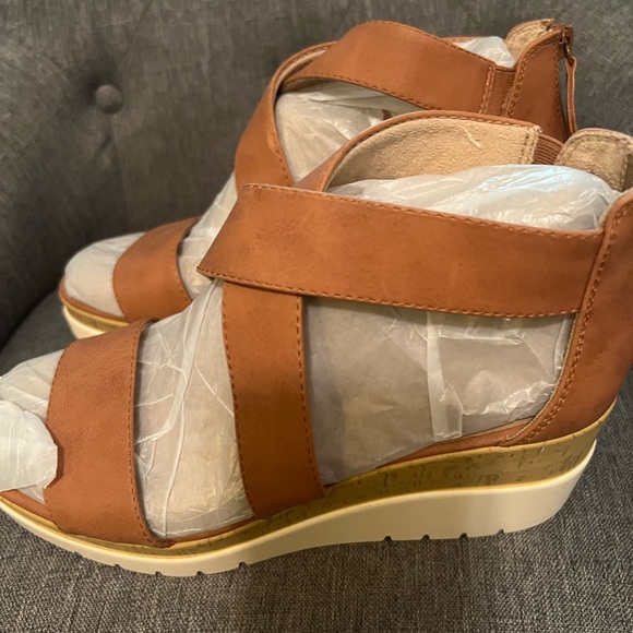 Naturlizer- SOUL GOODTIMES WEDGE SANDAL-Size 9W - Picture 13 of 13